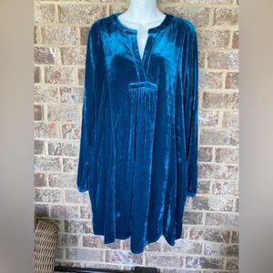 Easel velvet dress velour Size Medium New Teal Ocean Green
